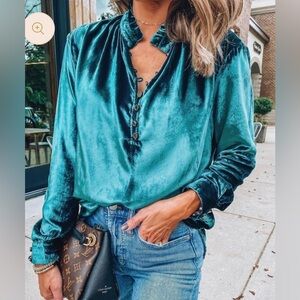 💚 Anthropologie Emerald Velvet Blouse Ruffle Neck Boho Romantic Top XS